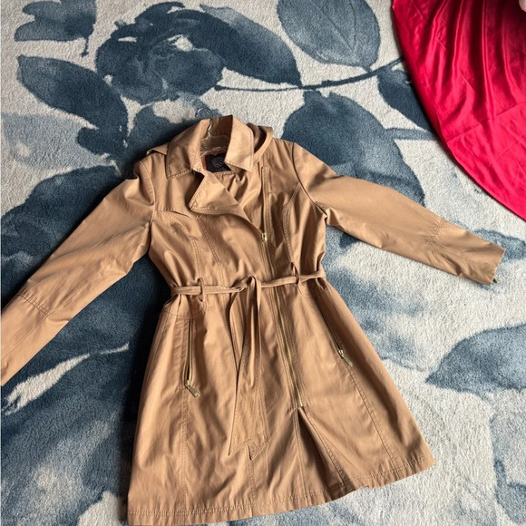 Vince Camuto Trenchcoat NWOT - Picture 1 of 7